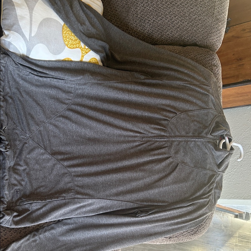 REI Gray Women's Top